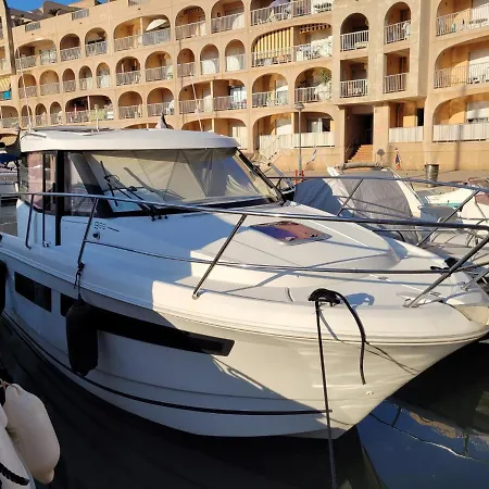 Bella Storia Botel Menton