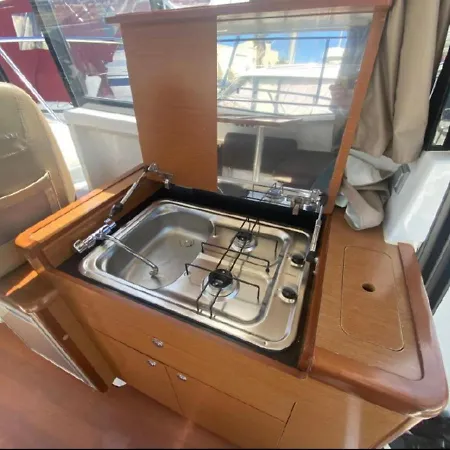 Bella Storia Botel